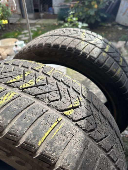 Резина ( шины ) pirelli r19 245/40 ( зима )