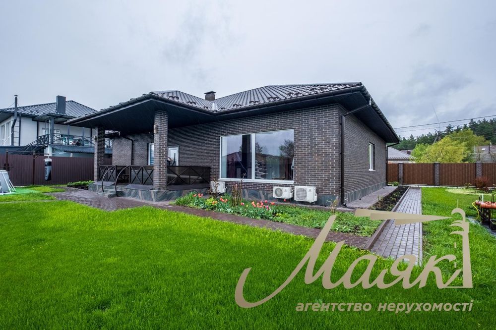 ПРОДАЖ сучасний одноповерховий будинок площею 182,7 м² у затишному селі Погреби, Броварського району Київської області, вул. Пасіченка.