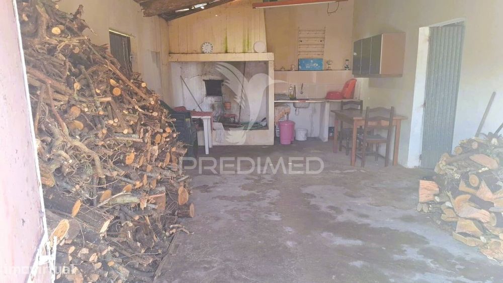 Moradia T1 pronta a Habitar com Terreno, Santos, Santarém.