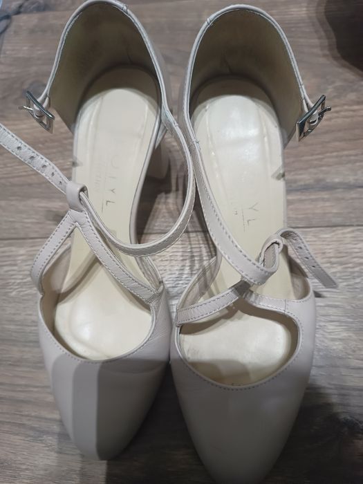 Buty ślubne Kotyl beżowe lico r. 36