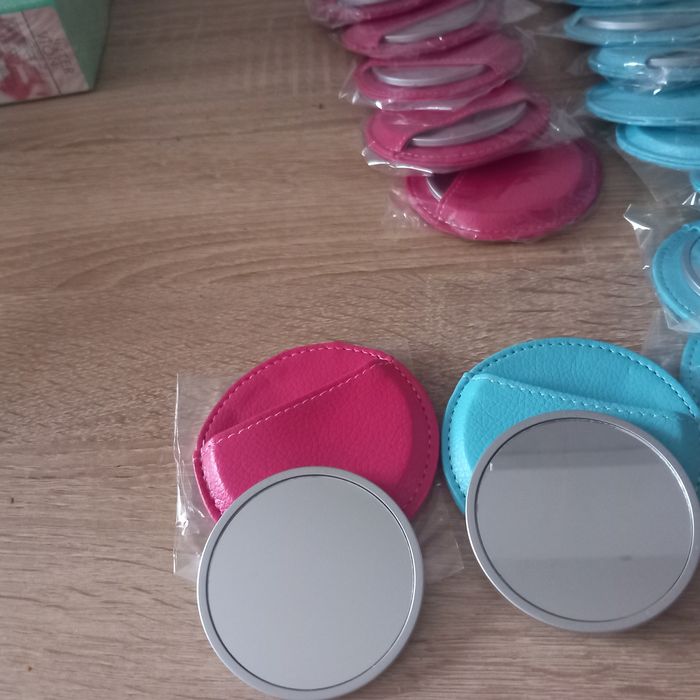 Lusterka kieszonkowe koło różowy i niebieski