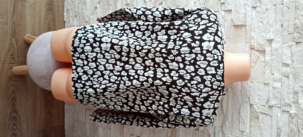 Bluza/ sweter damski w panterkę M/38 Atmosphere
