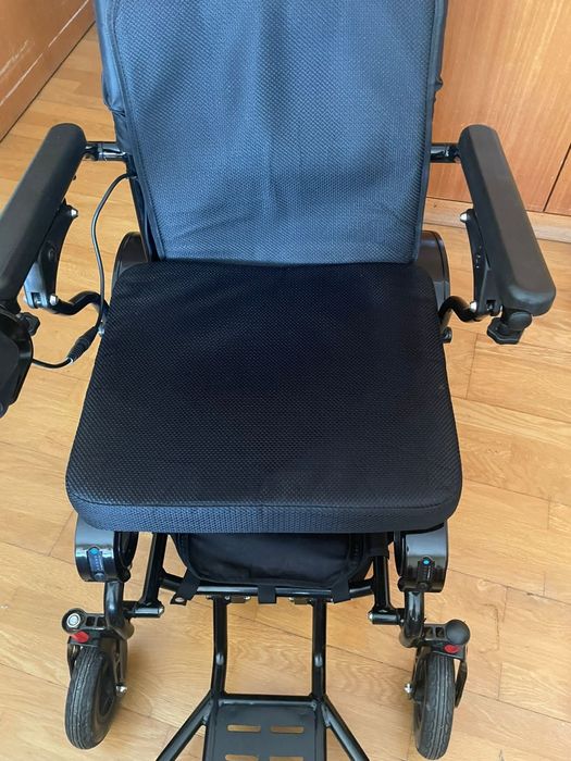 Vendo Cadeira de Rodas Elétrica