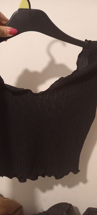 Czarny topik Xs j.nowy