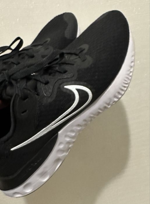 Кросівки Nike Renew Run 2 устялка 26 см