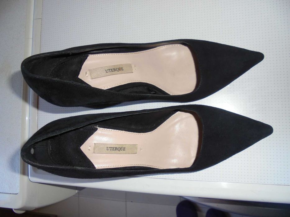 sapatos de mulher cor pretos