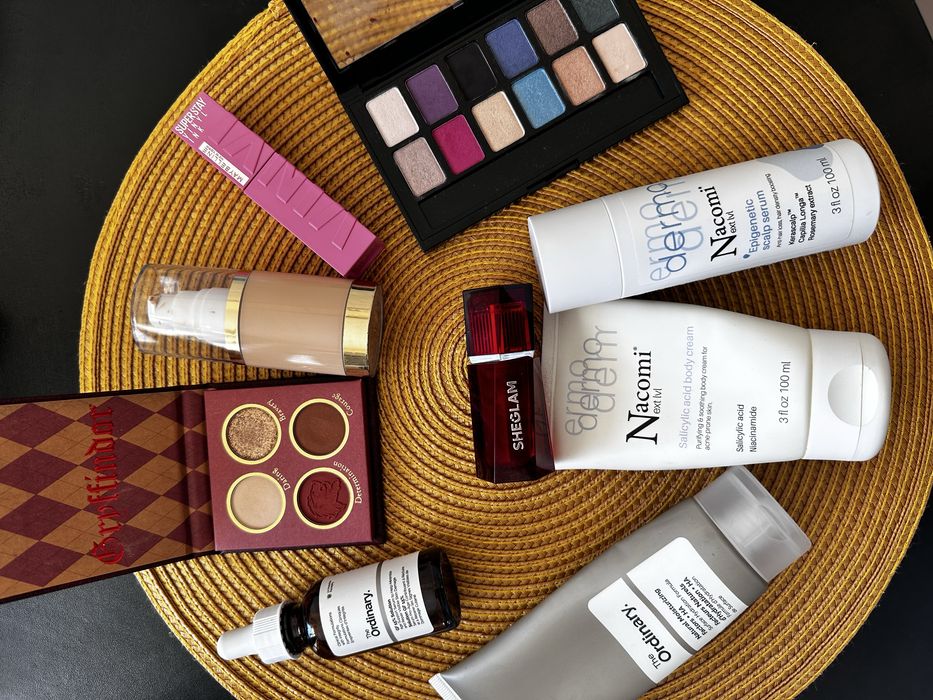 Zestaw kosmetyków box