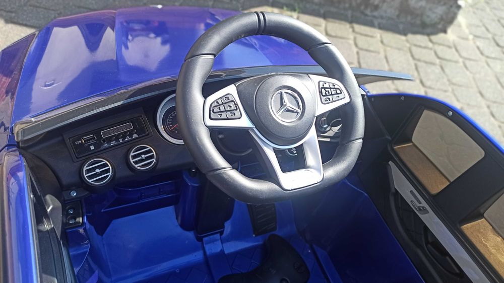 Autko Mercedes GLC 63S Niebieski na akumulator 4×4 HIT!