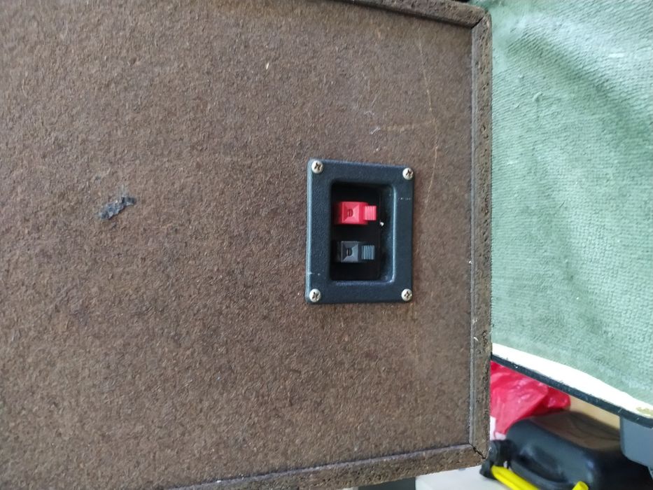 Vendo Colunas de Som sem autofalantes