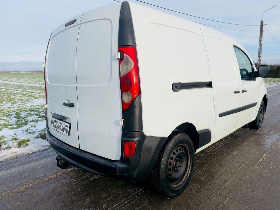 Renault Kangoo 1.5D 2011r, blaszak uszkodzony silnik