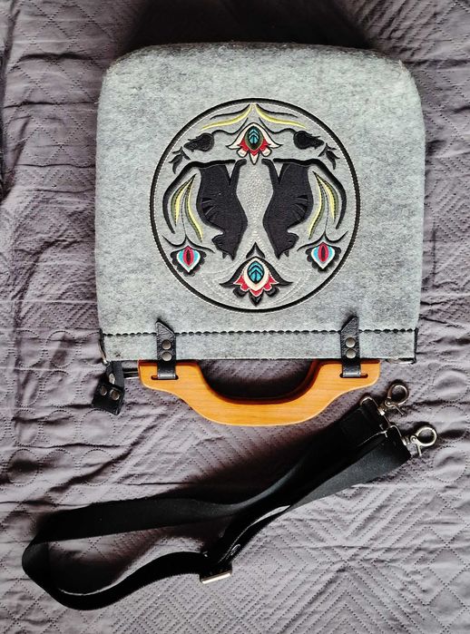 Torba Goshico haft koty łowickie drewniana rączka, filc