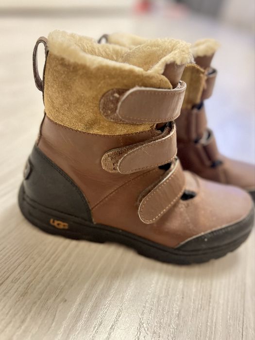 Зимові Ботинки чоботи ugg