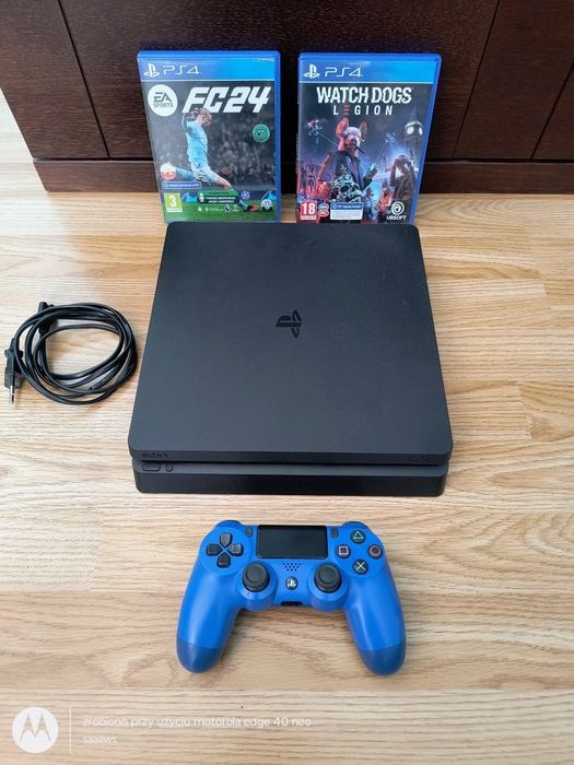 PlayStation 4 slim