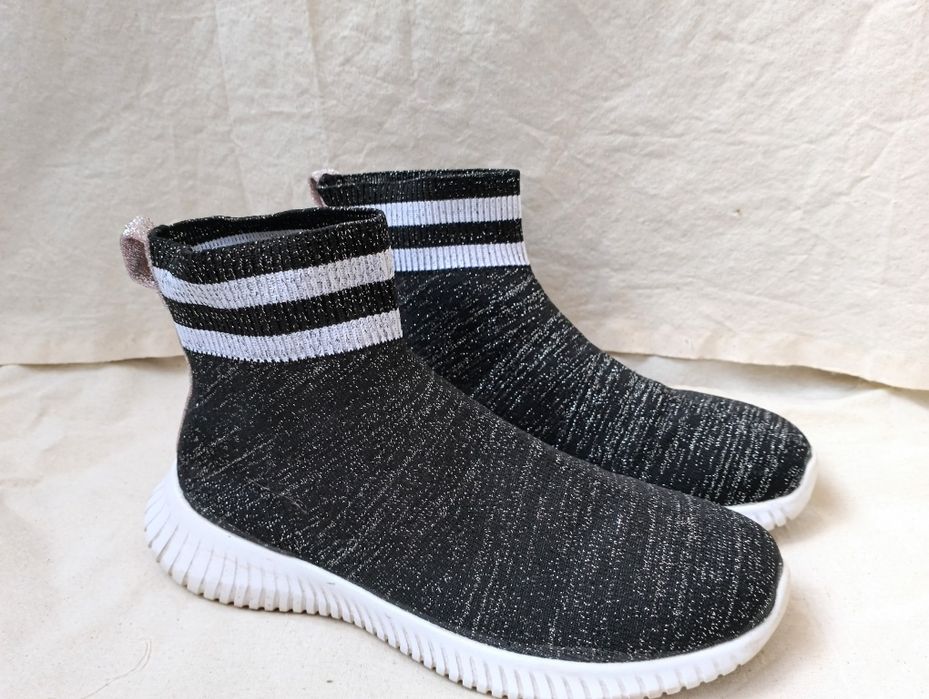 Кросівки шкарпетки