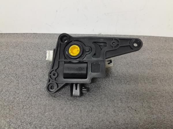 Motor da comporta da sofagem HYUNDAI Matrix (FC)