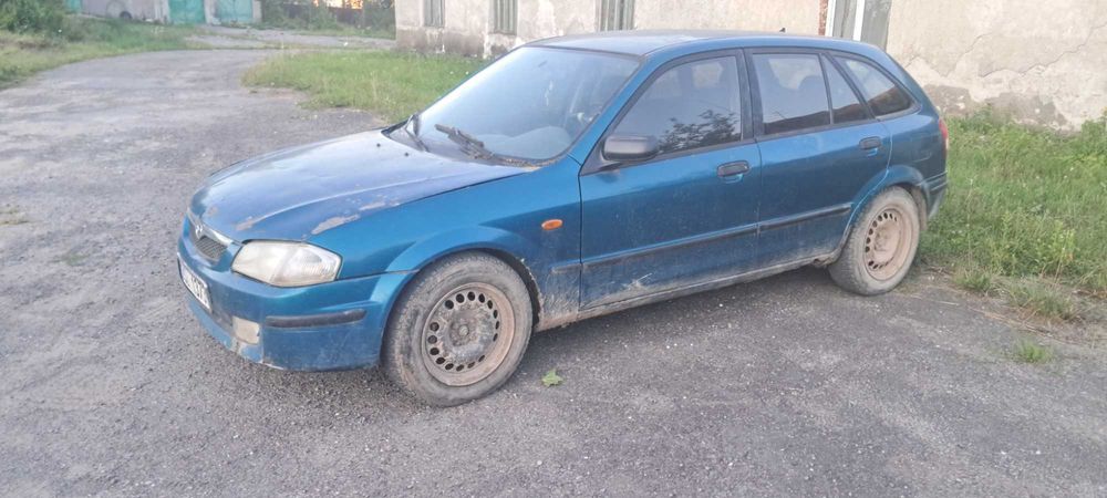 Автомобіль їде добре