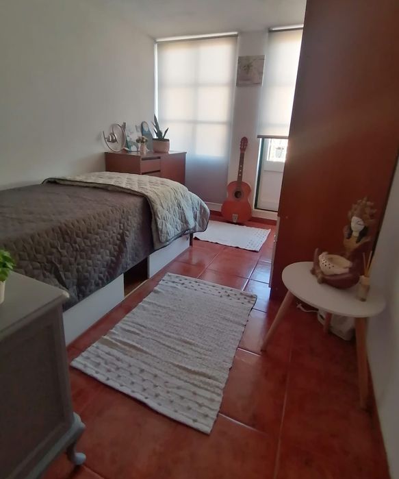Apartamento Duplex t3 com estúdio T1 independente  em zona  central de Almeirim