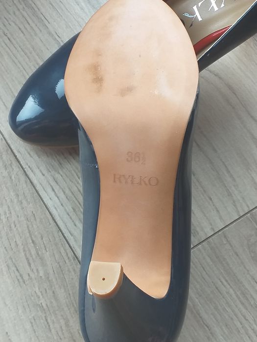 Ryłko szpilki , czółenka rozmiar 36,5. Nowe.