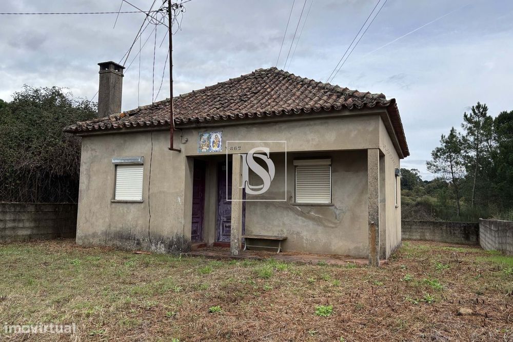 Moradia T2 para reconstrução em Tondela