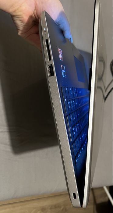 Laptop Hp 255 8GB  RAM 256 GB SSD