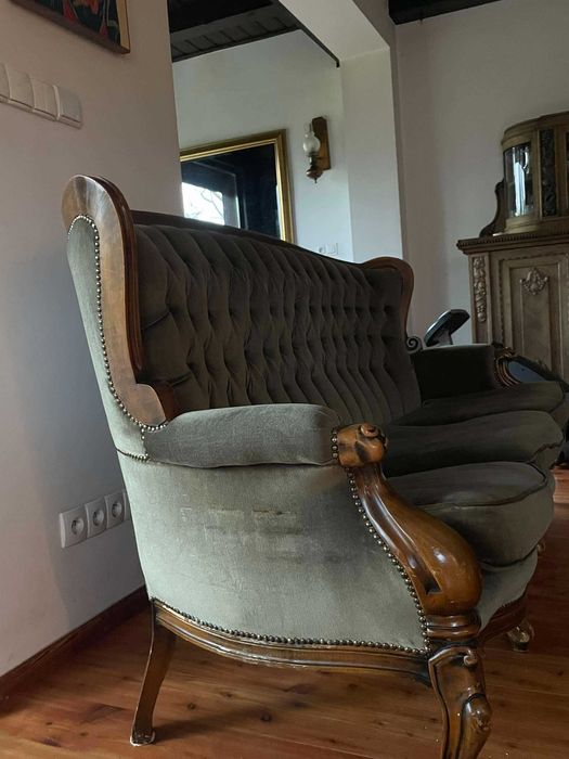 Stylowa sofa w stylu Ludwika XVI, ciemna zieleń