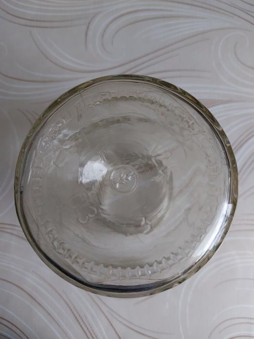 Банка скляна 1,7 л.
