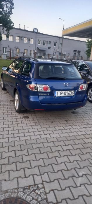 Sprzedam Mazdę..