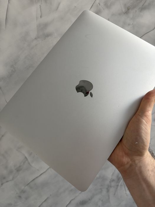 Macbook air 2020 M1 8gb 512ssd
