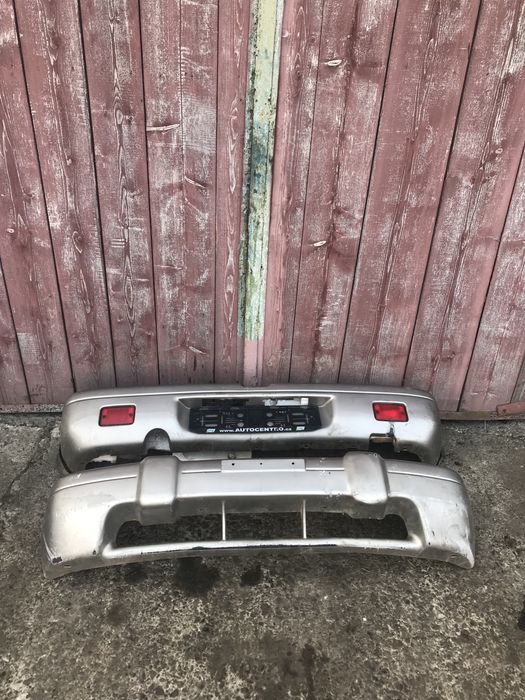 Бампер передній і задній Kia Sportage 1 Спортейдж 1