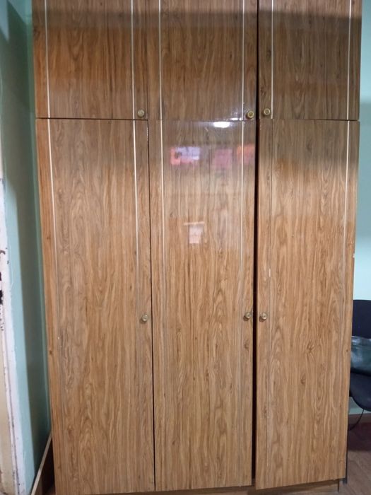 Продам шафу для одягу