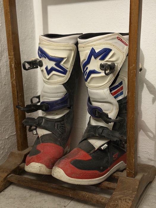 Botas AlpineStars Tech3 / Colete UFO MotoCross/Enduro