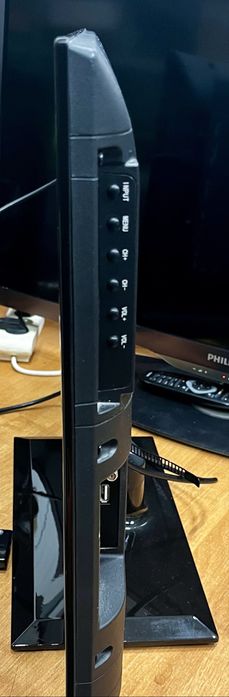 Telewizor 26 cali LED - SEG Barcelona BLUE-TV + pilot