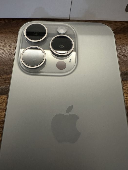 iPhone 15 Pro 256GB Natural Titanium