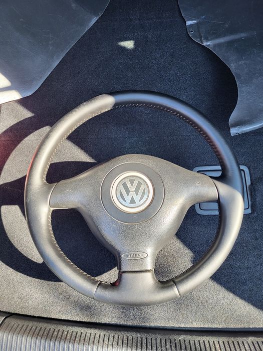 Продам руль трехспицевый Volkswagen Golf 4, Passat B 5
