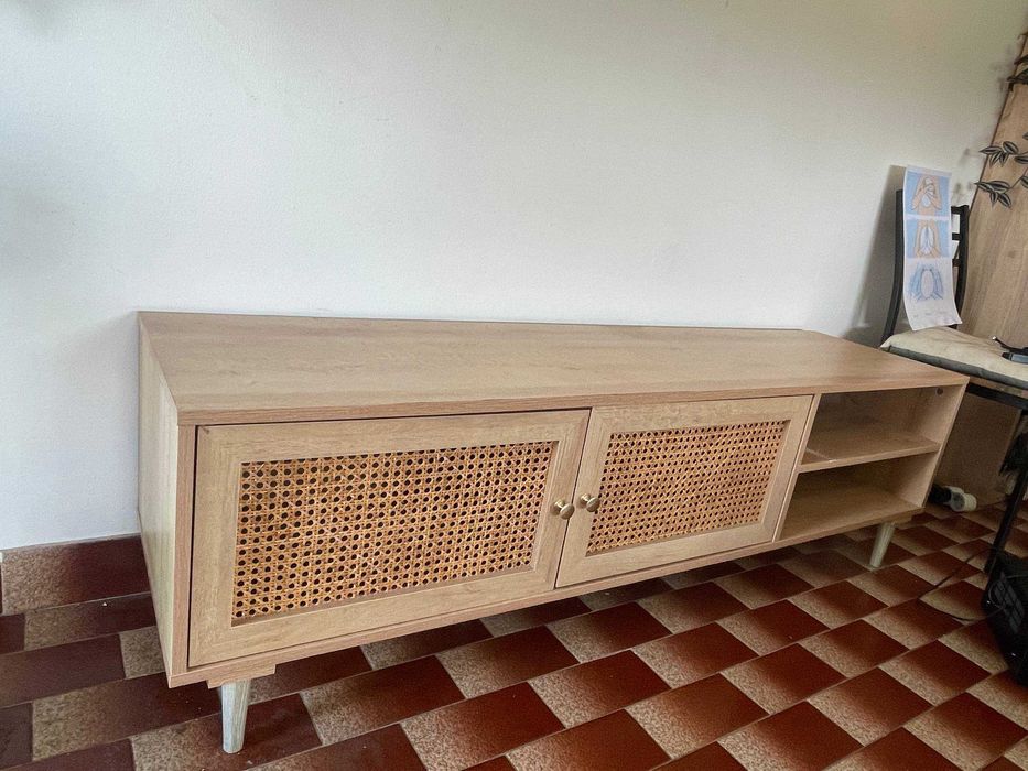 Móvel de TV / Aparador com Portas em Palhinha (Estilo Nórdico)