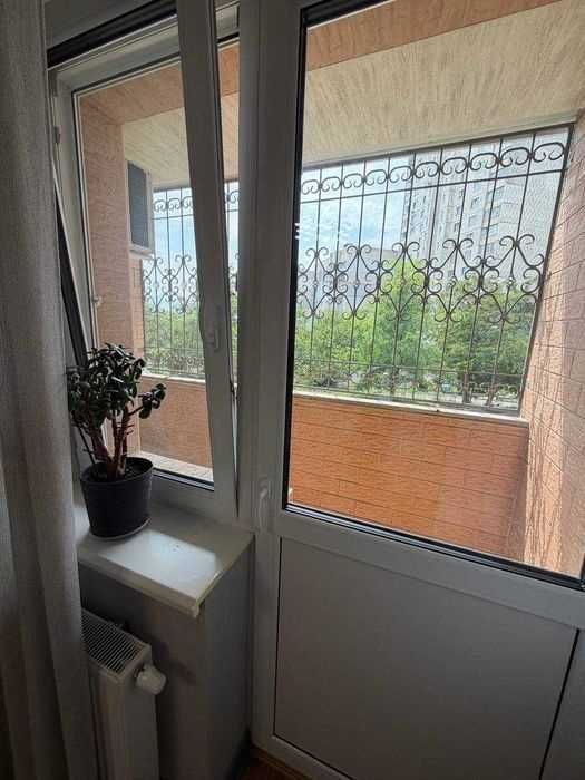 Продам 2 ком. кв. с ремонтом 602 м/р Медкомплекс, ул. Велозаводская LT