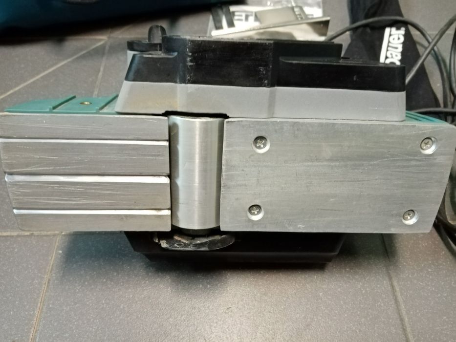 Strug elektryczny erbauer