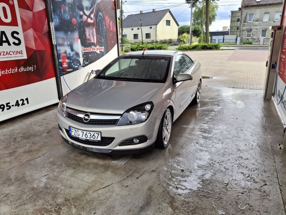 Opel Astra H 1.8 benzyna Twin Top. (COSMO)