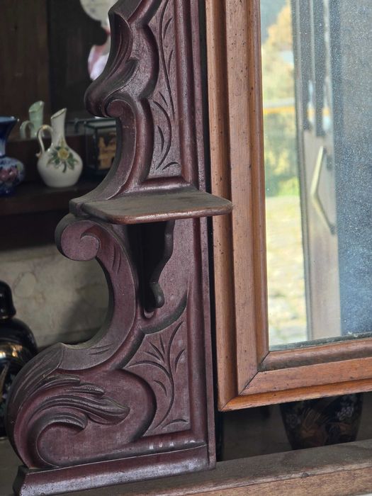 Movel antigo com pedra mármore e espelho