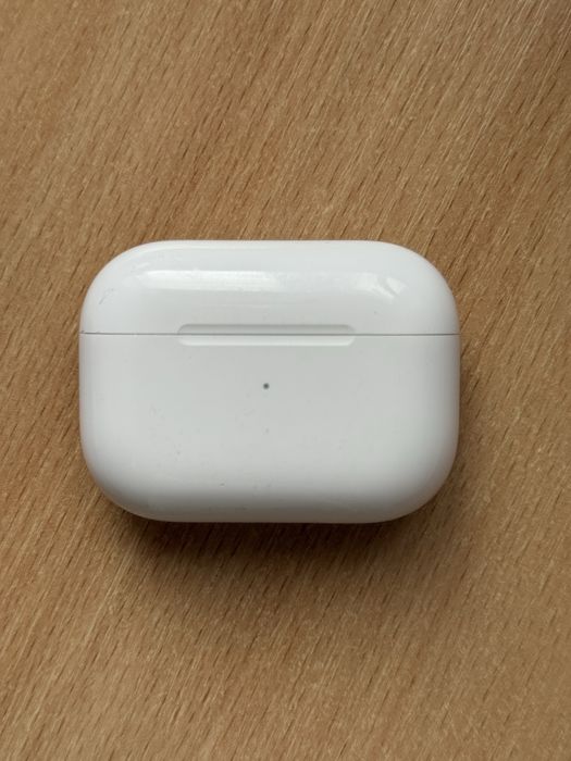 Кейс Apple AirPods Pro 1
