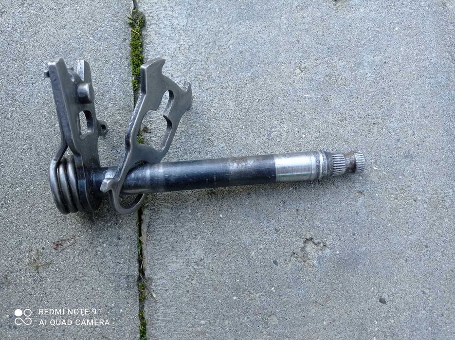 Wałek zmiany biegów Kawasaki kx 125. 91r.