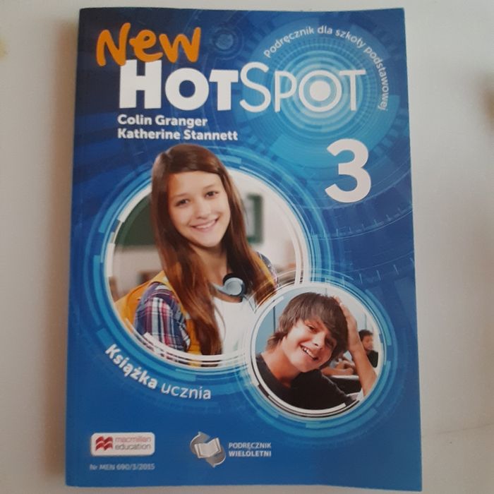 Podręcznik i zeszyt ćwiczeń  New Hot Spot 3 - NOWY
