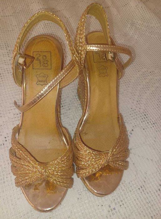 Sandálias de cunha da Schutz