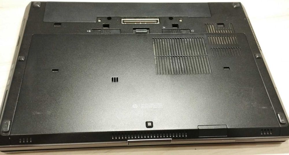 15.6 HP EliteBook 8560w Core i7 2820QM DDR3 8Gb, 500Gb nvidia 1000M