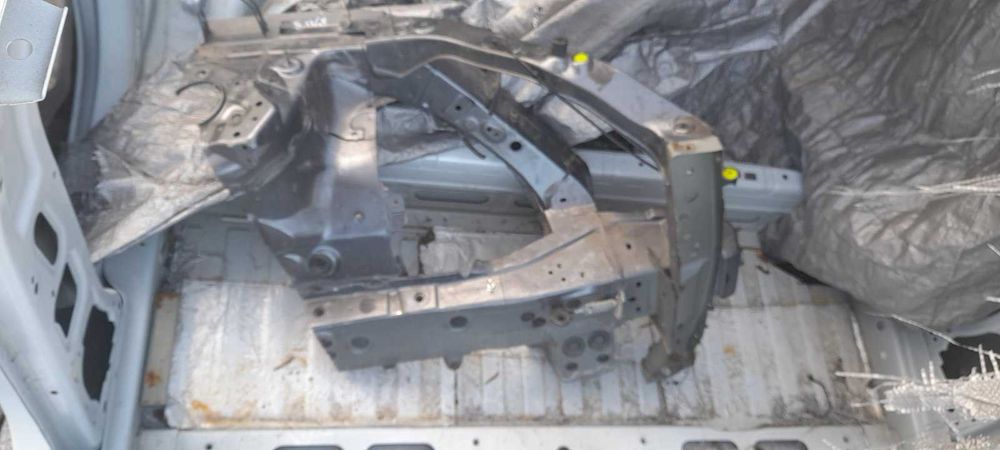 Toyota RAV4 19-24 Лонжерон правий лівий Четверть передня права ліва
