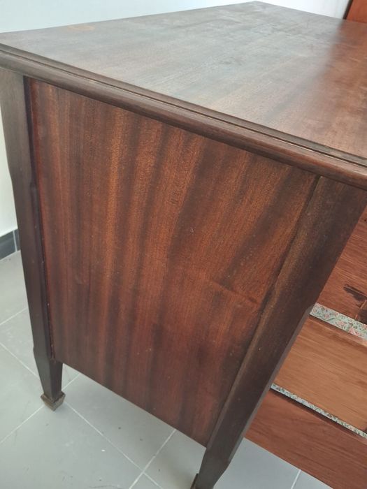Comoda vintage em mareira