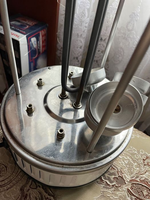 Шашличниця електрична 1000