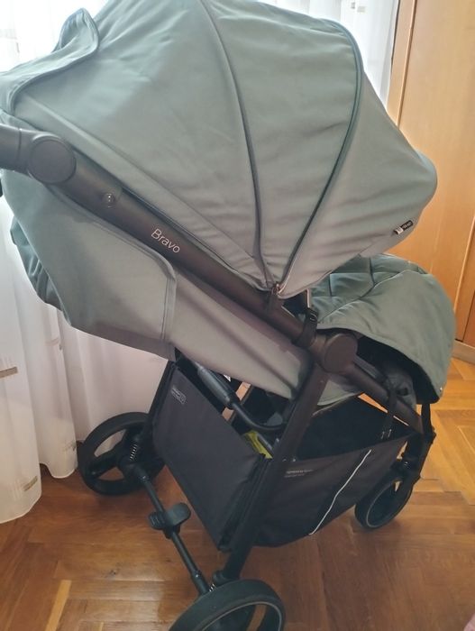 Прогулянкова коляска CARRELLO Bravo б/у