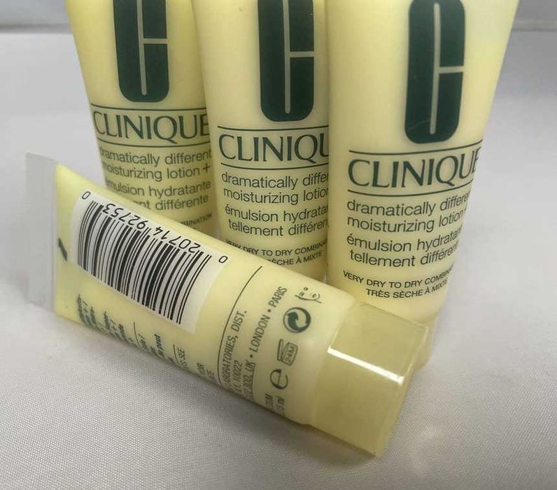 Подарочный набор Clinique для сухой кожи и жирной  кожи