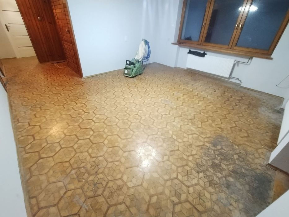 Cyklinowanie parkietów , renowacja schodów , montaż podłóg oraz listew